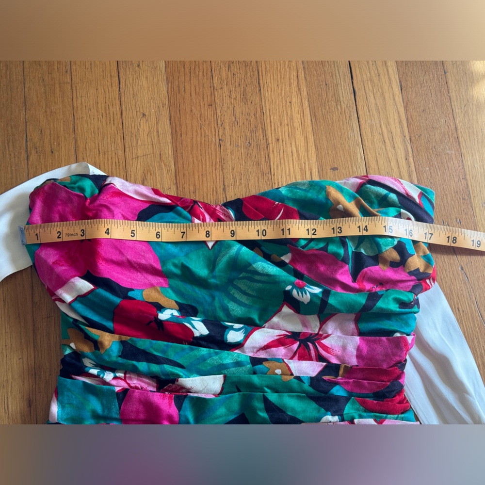 80s does 50s Cotton Fit and Flare Hibiscus Print Sundress - Picture 7 of 9